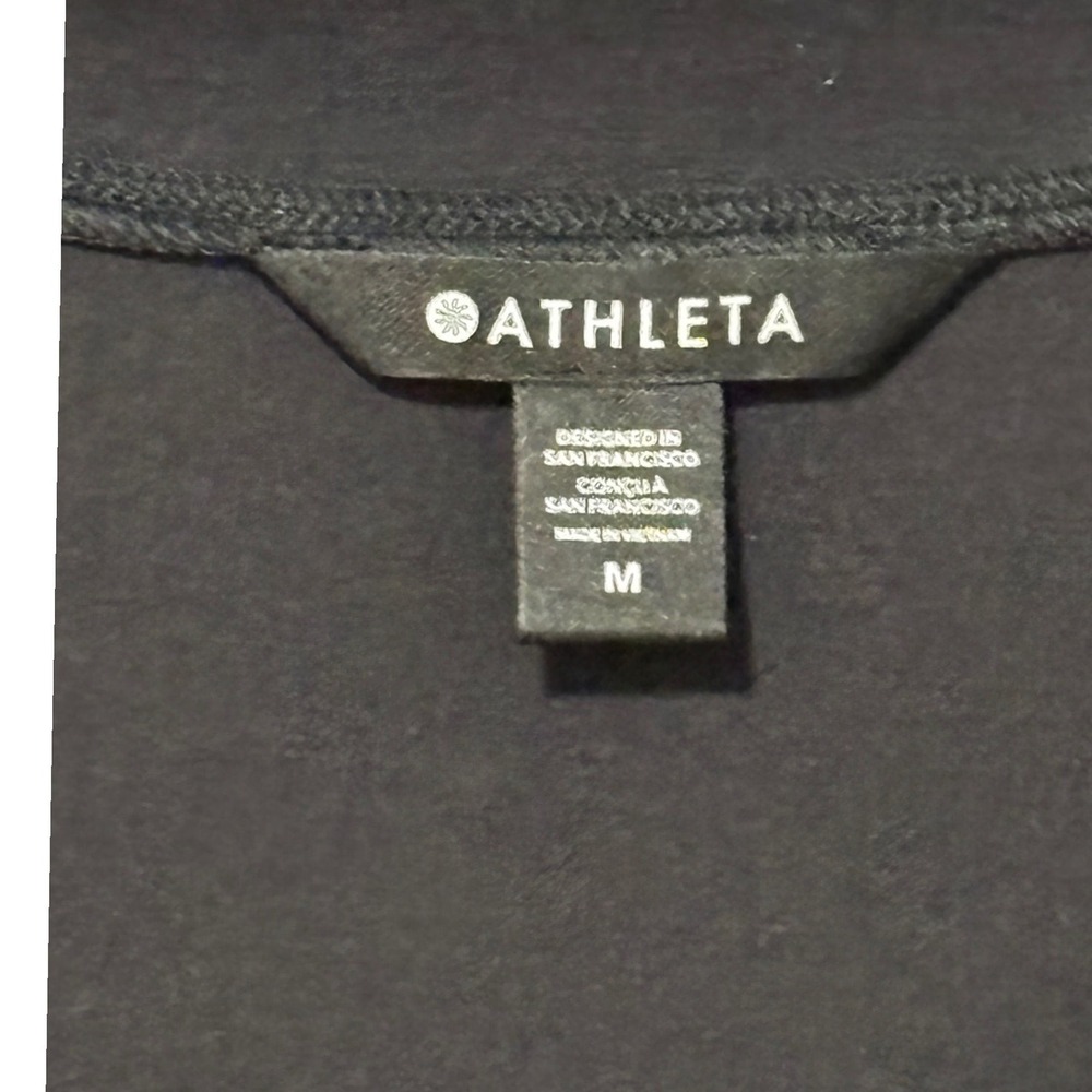 Athleta Sz. M -Black Ruched Side Crossover Tulip Hem Long Sleeve Scoop Neck Top - Picture 3 of 8